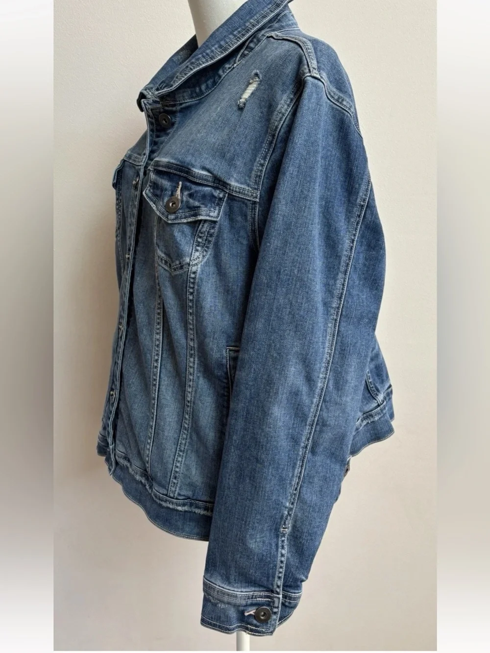 Torrid Size 3 Blue Distressed Stretch Denim Jacket